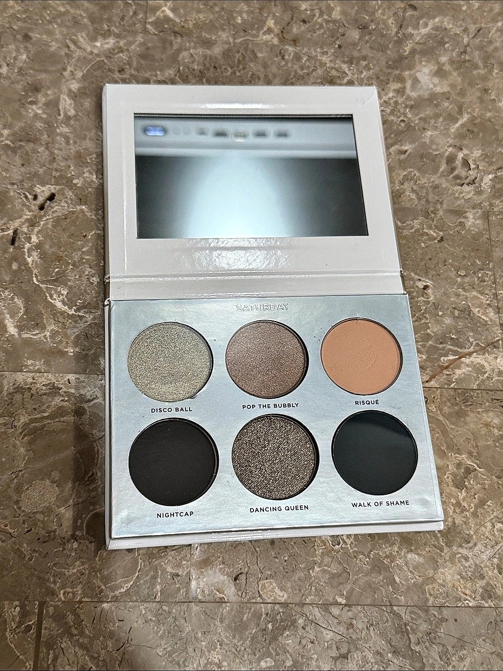 PUR On Point Eyeshadow Palette - Saturday ( bolds) NEW!